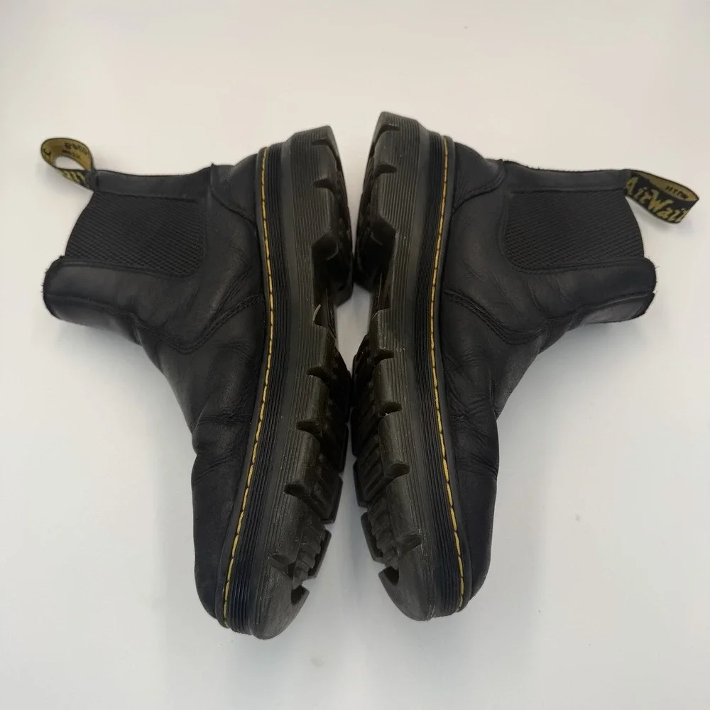 Dr. Martens Embury Leather Casual Chelsea Boots in Black Men's 8 - Woman's 9